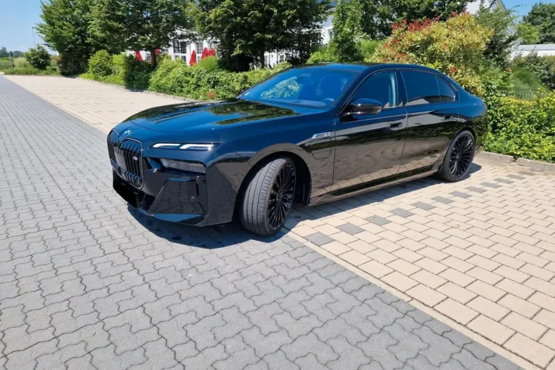 BMW 760 din 2024 cu 4.000 km - oferta BMW110112 - foto 9