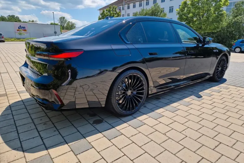 BMW 760 din 2024 cu 4.000 km - oferta BMW110112 - foto 12