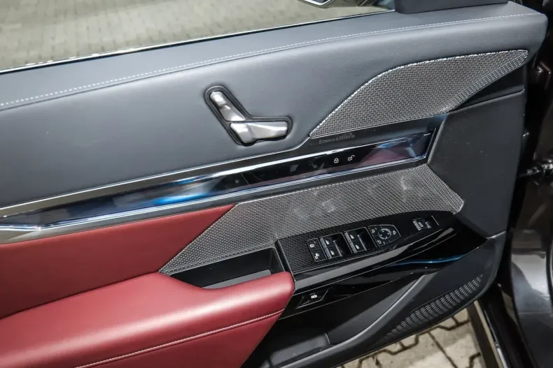 BMW 750 din 2024 cu 29.332 km - oferta BMW110113 - foto 9