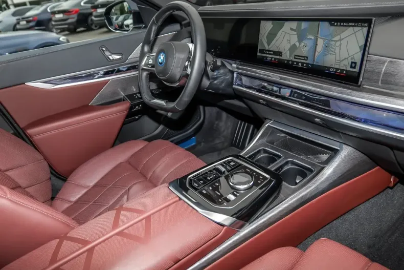 BMW 750 din 2024 cu 29.332 km - oferta BMW110113 - foto 10