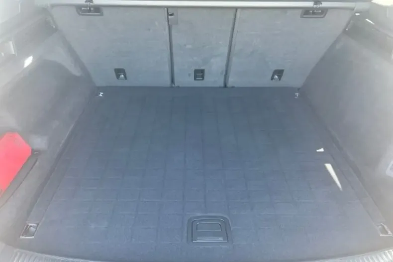 Volkswagen Touareg din 2023 cu 67.700 km - oferta VOL110115 - foto 16