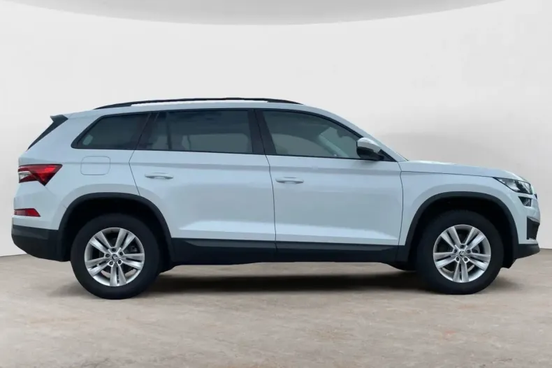 Skoda Kodiaq din 2023 cu 30.279 km - oferta SKO110124 - foto 7