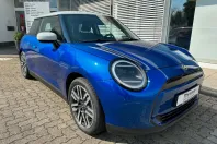 MINI Cooper din 2024 cu 4.900 km - oferta MIN110126 - foto 1