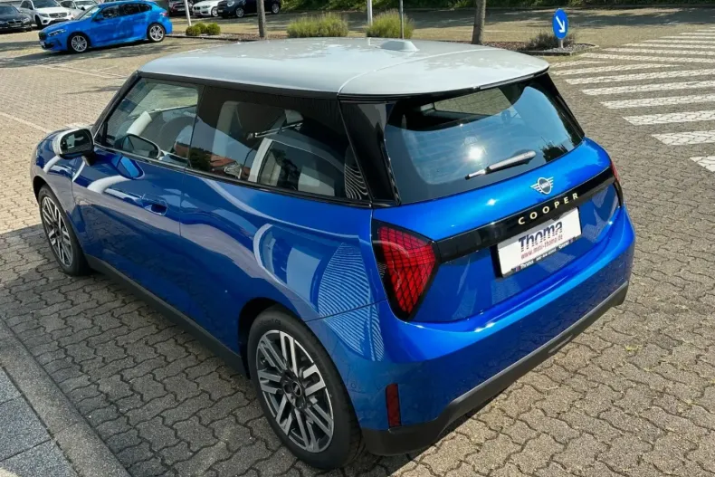 MINI Cooper din 2024 cu 4.900 km - oferta MIN110126 - foto 5