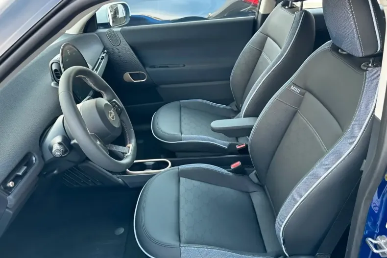 MINI Cooper din 2024 cu 4.900 km - oferta MIN110126 - foto 13