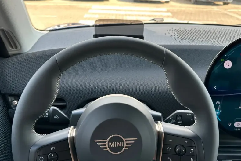 MINI Cooper din 2024 cu 4.900 km - oferta MIN110126 - foto 15