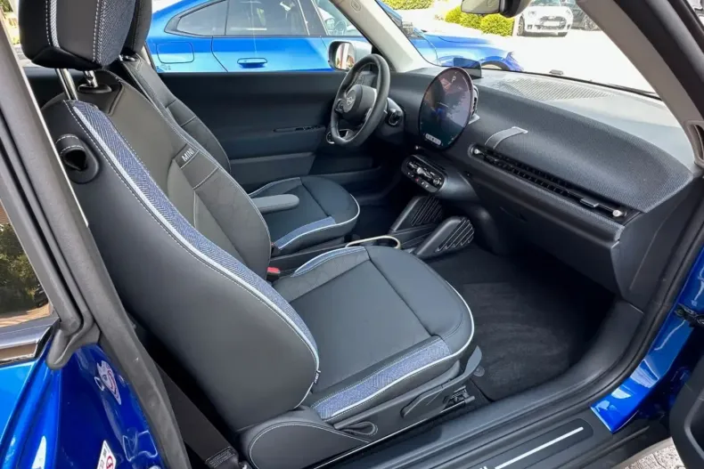 MINI Cooper din 2024 cu 4.900 km - oferta MIN110126 - foto 23