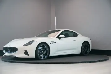 Maserati Granturismo din 2024 - oferta MAS110130
