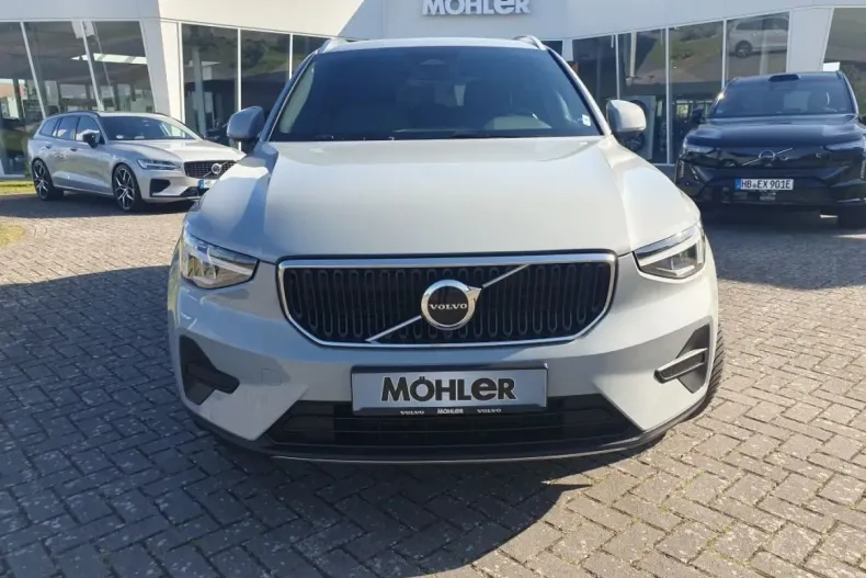 Volvo XC40 din 2023 cu 16.245 km - oferta VOL110135 - foto 3