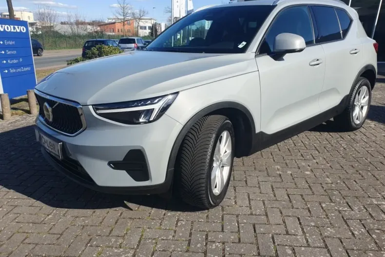 Volvo XC40 din 2023 cu 16.245 km - oferta VOL110135 - foto 4