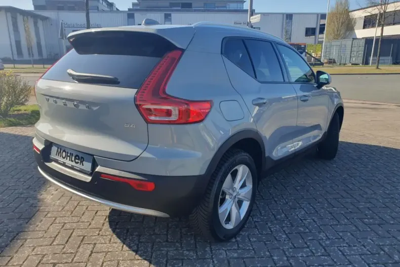 Volvo XC40 din 2023 cu 16.245 km - oferta VOL110135 - foto 8