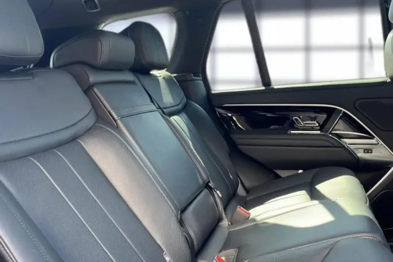 Land Rover Range Rover din 2023 cu 47.600 km - oferta LAN110138 - foto 9