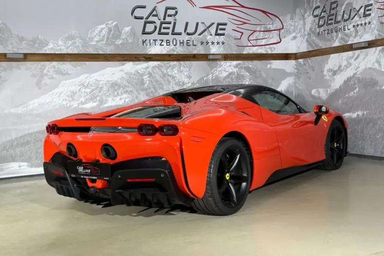 Ferrari SF90 din 2023 cu 12.000 km - oferta FER110140 - foto 3