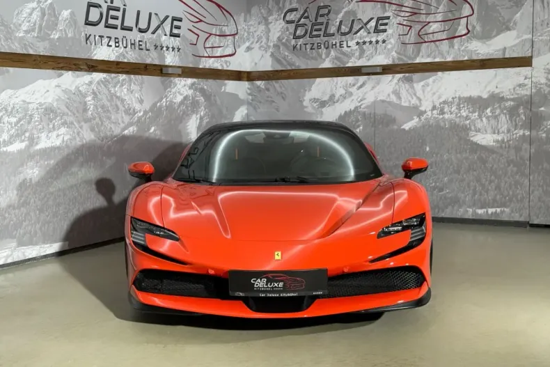 Ferrari SF90 din 2023 cu 12.000 km - oferta FER110140 - foto 5
