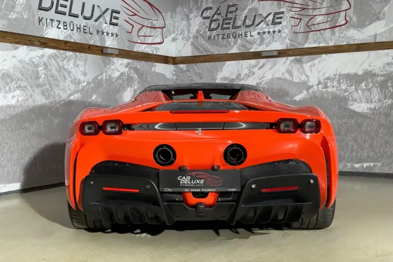 Ferrari SF90 din 2023 cu 12.000 km - oferta FER110140 - foto 6