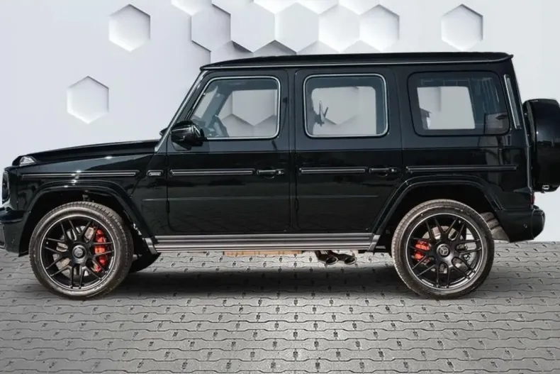 Mercedes-Benz G 63 AMG din 2025 cu 30 km - oferta MER110143 - foto 2