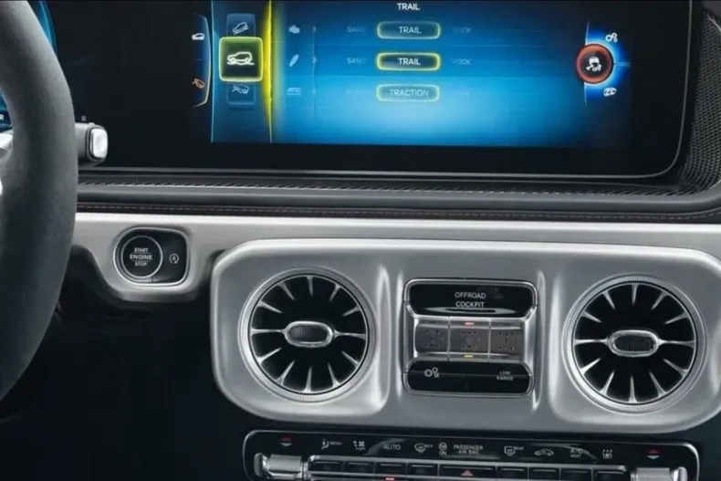 Mercedes-Benz G 63 AMG din 2025 cu 30 km - oferta MER110143 - foto 6