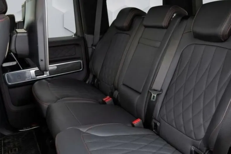 Mercedes-Benz G 63 AMG din 2025 cu 30 km - oferta MER110143 - foto 8