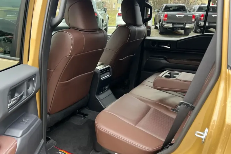 Toyota Land Cruiser din 2024 cu 25 km - oferta TOY110147 - foto 20