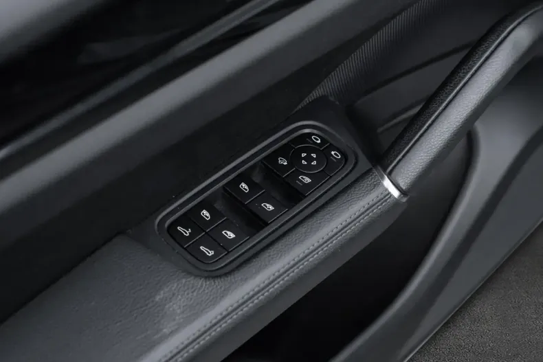 Porsche Cayenne din 2021 cu 145.593 km - oferta POR110151 - foto 25