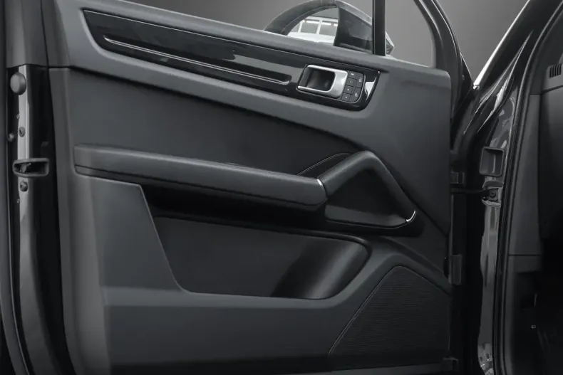 Porsche Cayenne din 2021 cu 145.593 km - oferta POR110151 - foto 26