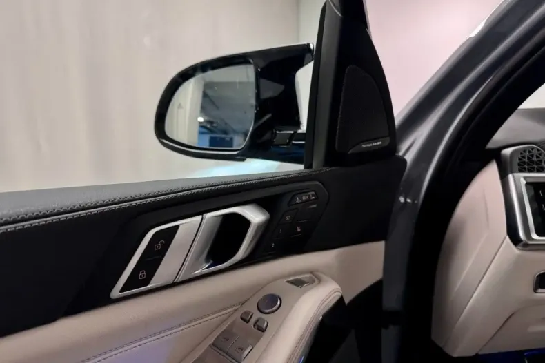 BMW X7 M60 din 2025 cu 5.500 km - oferta BMW110153 - foto 2