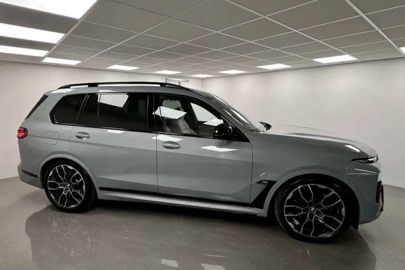 BMW X7 M60 din 2025 cu 5.500 km - oferta BMW110153 - foto 5