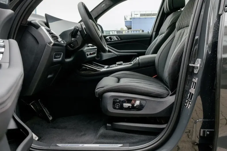 BMW X7 M60 din 2024 cu 9.000 km - oferta BMW110154 - foto 5