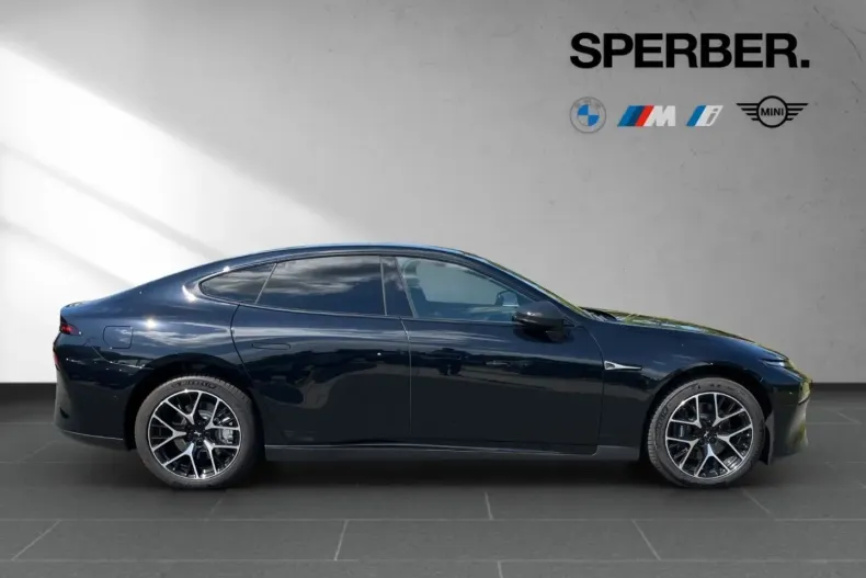 XPENG P7 din 2024 cu 23.348 km - oferta XPE110171 - foto 7