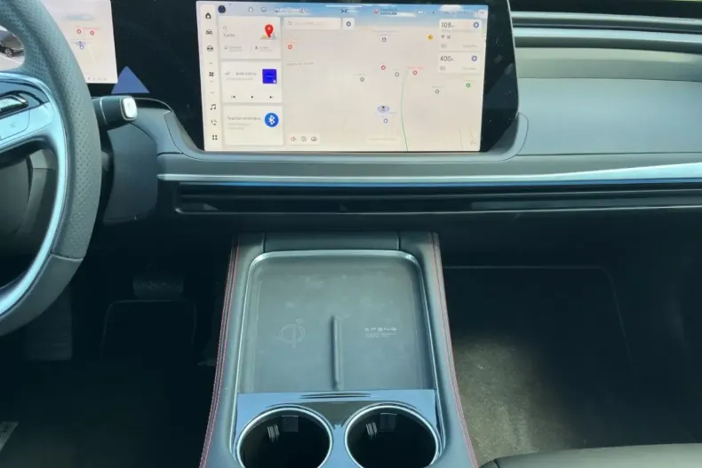 XPENG P7 din 2024 cu 23.348 km - oferta XPE110171 - foto 13