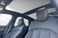 XPENG P7 din 2024 cu 23.348 km - oferta XPE110171 - foto 16