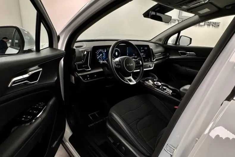 Kia Sportage din 2023 cu 45.088 km - oferta KIA110172 - foto 3