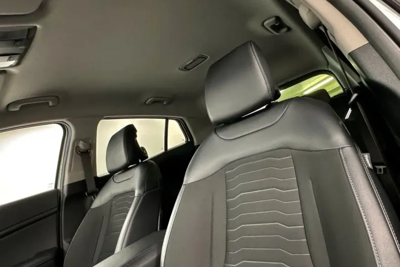 Kia Sportage din 2023 cu 45.088 km - oferta KIA110172 - foto 6