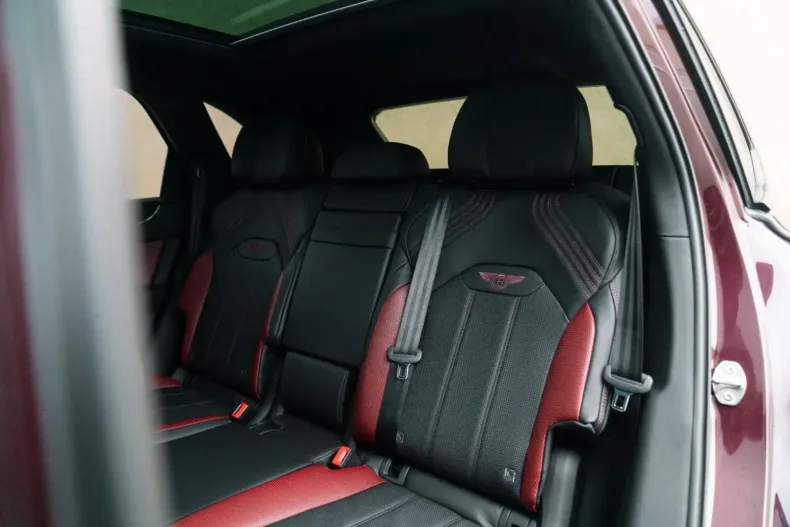 Bentley Bentayga din 2023 cu 7.500 km - oferta BEN110173 - foto 8