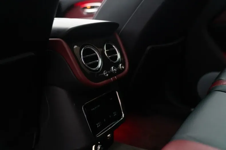 Bentley Bentayga din 2023 cu 7.500 km - oferta BEN110173 - foto 12