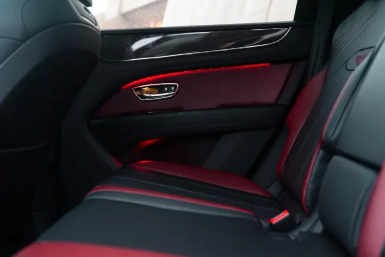 Bentley Bentayga din 2023 cu 7.500 km - oferta BEN110173 - foto 13