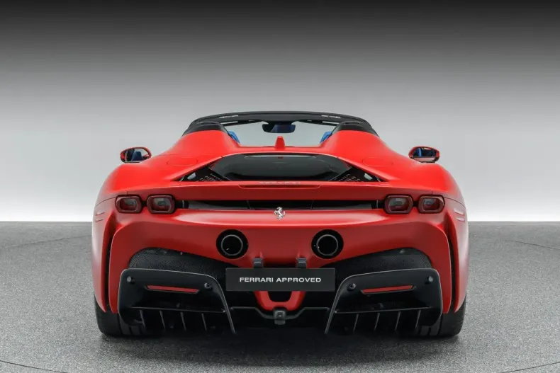 Ferrari SF90 din 2023 cu 8.800 km - oferta FER110177 - foto 4