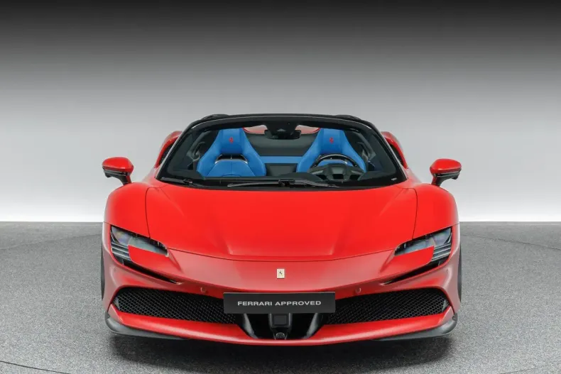 Ferrari SF90 din 2023 cu 8.800 km - oferta FER110177 - foto 8