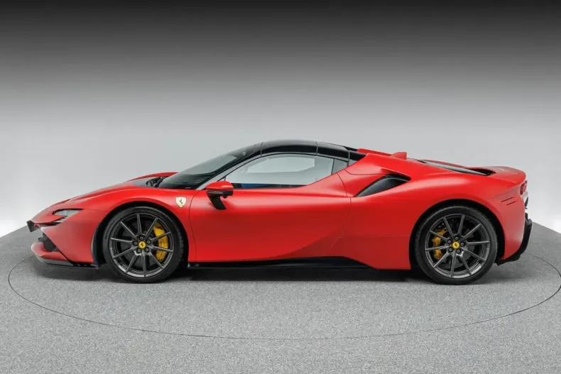 Ferrari SF90 din 2023 cu 8.800 km - oferta FER110177 - foto 10