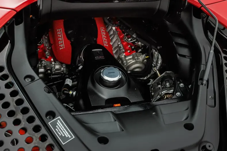 Ferrari SF90 din 2023 cu 8.800 km - oferta FER110177 - foto 28