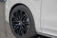 Porsche Cayenne din 2025 cu 9.900 km - oferta POR110181 - foto 8