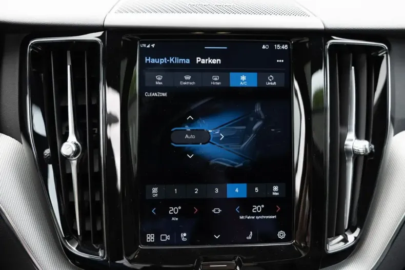 Volvo XC60 din 2023 cu 17.789 km - oferta VOL110183 - foto 12