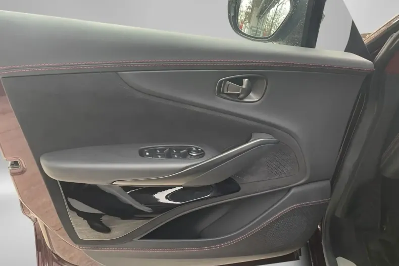 Aston Martin DBX din 2023 cu 6.700 km - oferta AST110188 - foto 7