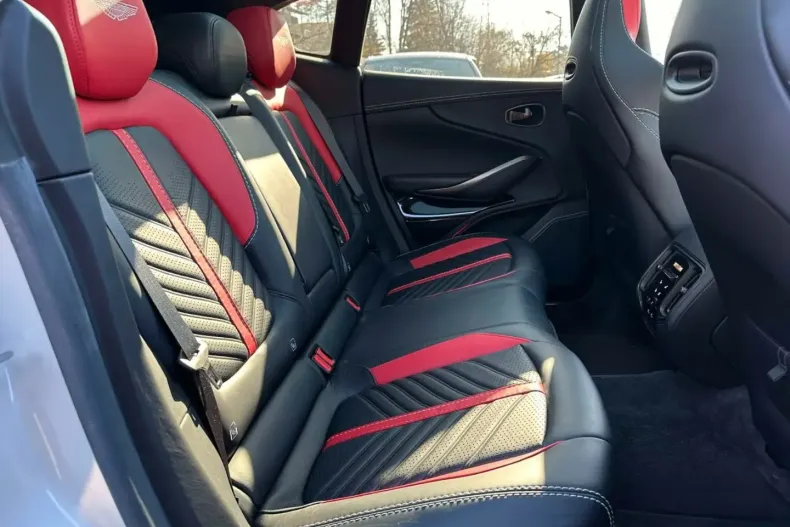 Aston Martin DBX din 2023 cu 26.000 km - oferta AST110189 - foto 14