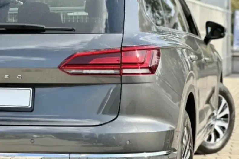 Volkswagen Touareg din 2020 cu 102.960 km - oferta VOL110190 - foto 7