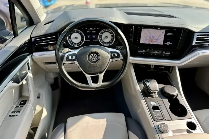 Volkswagen Touareg din 2020 cu 102.960 km - oferta VOL110190 - foto 10