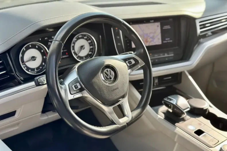 Volkswagen Touareg din 2020 cu 102.960 km - oferta VOL110190 - foto 19