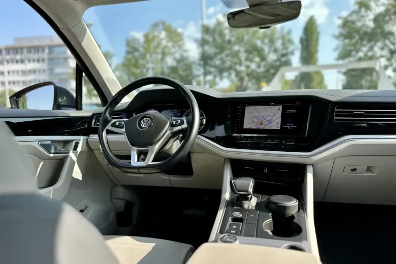 Volkswagen Touareg din 2020 cu 102.960 km - oferta VOL110190 - foto 21