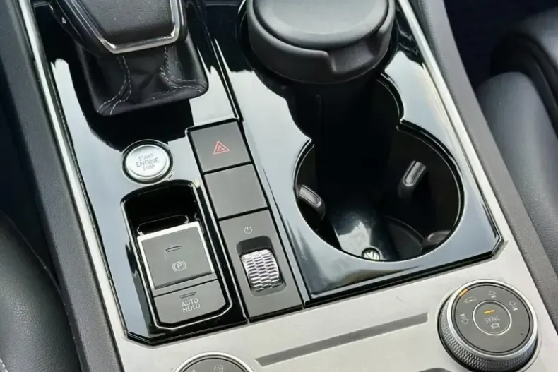 Volkswagen Touareg din 2020 cu 57.980 km - oferta VOL110191 - foto 20