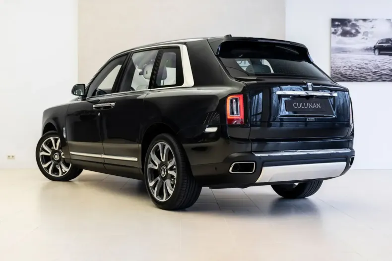 Rolls-Royce Cullinan din 2023 cu 38.915 km - oferta ROL110193 - foto 10